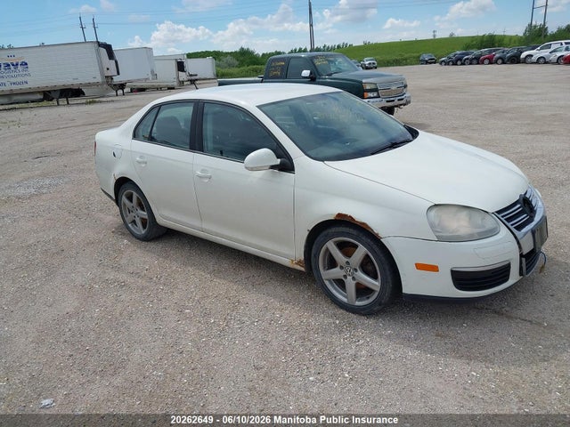 20262649 :رقم المزاد ، 3VWGM31K28M107870 vin ، 2008 Volkswagen Jetta 2.5 مزاد بيع