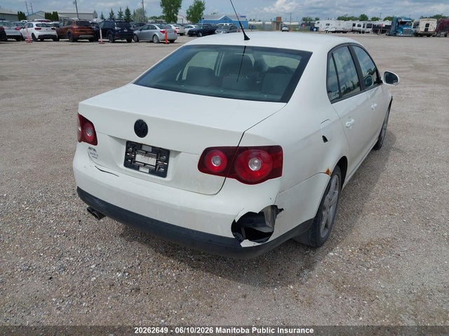 20262649 :رقم المزاد ، 3VWGM31K28M107870 vin ، 2008 Volkswagen Jetta 2.5 مزاد بيع