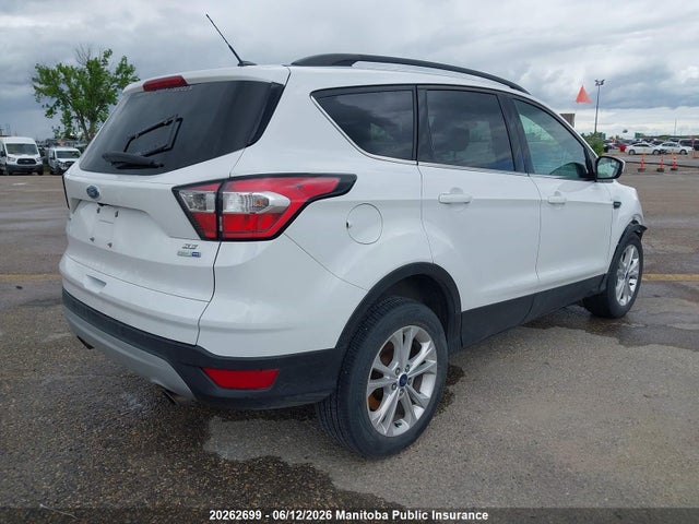 1FMCU9GD1HUC69350 Ford ESCAPE SE
