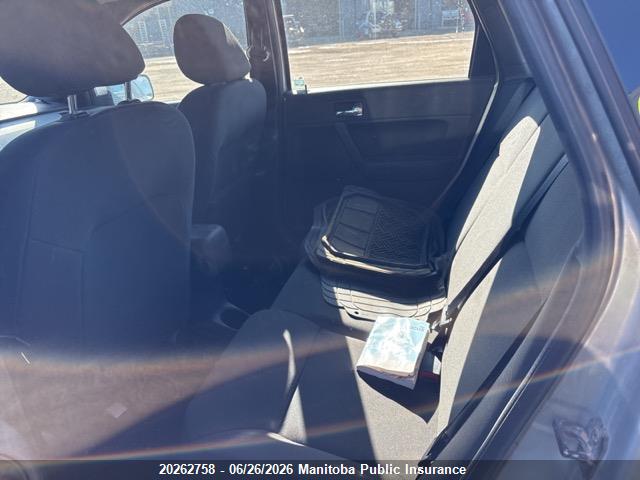 20262758 :رقم المزاد ، 1FAHP3GN7AW102207 vin ، 2010 Ford Focus Se مزاد بيع