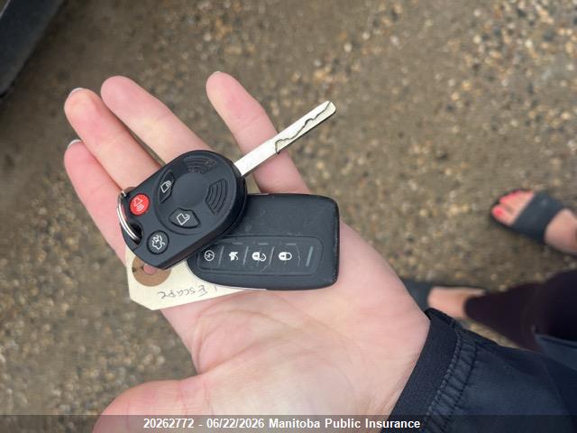 20262772 :رقم المزاد ، 1FMCU9G92DUA15071 vin ، 2013 Ford Escape Se مزاد بيع