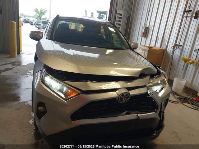 2T3R1RFV4MC183949 Toyota Rav4 Xle