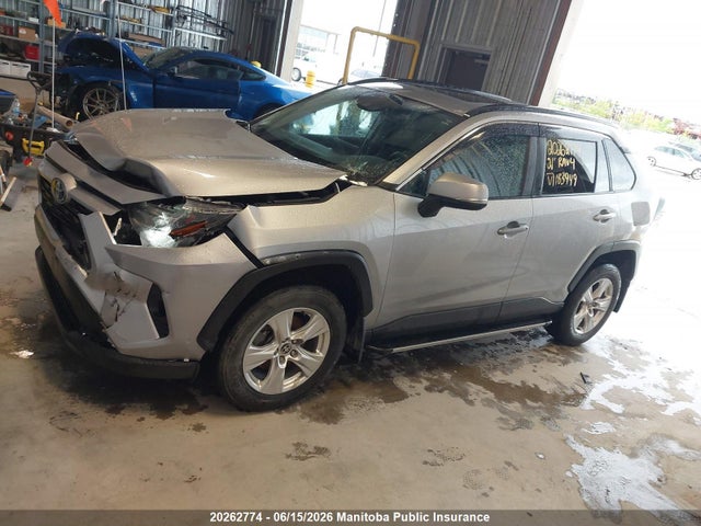 2T3R1RFV4MC183949 Toyota Rav4 Xle