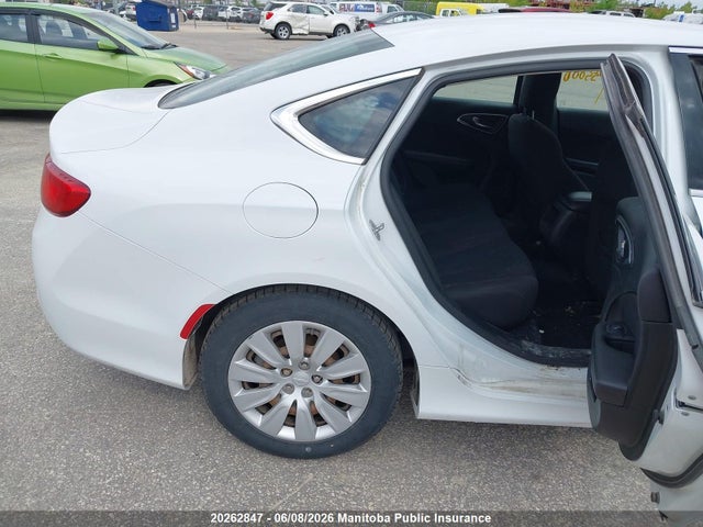 Chrysler 200 LX 2015 1C3CCCFB1FN550001 Image 7