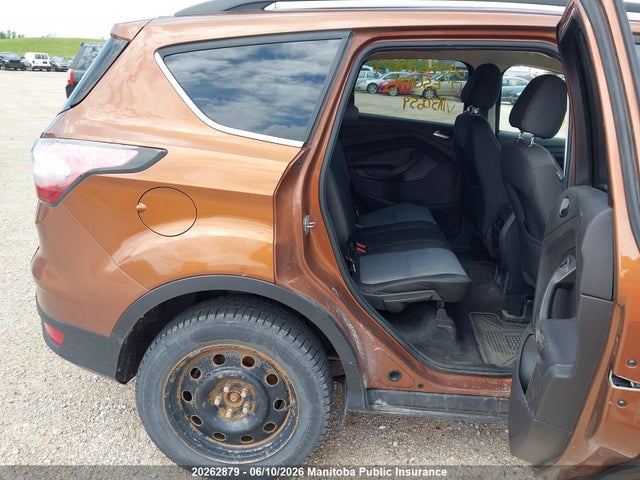 Продажа на аукционе авто 2017 Ford Escape Se, vin: 1FMCU9GD9HUA30659, номер лота: 20262879
