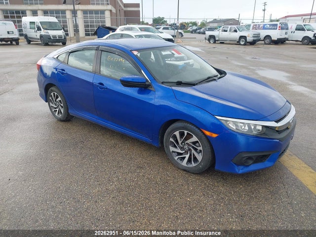 20262951 :رقم المزاد ، 2HGFC2F52JH012195 vin ، 2018 Honda Civic Lx مزاد بيع