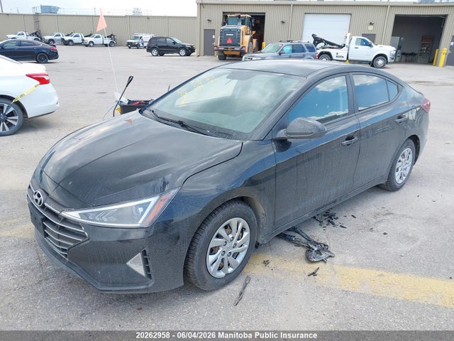 2020 Hyundai Elantra Essential მანქანა იყიდება აუქციონზე, vin: KMHD74LF6LU998619, აუქციონის ნომერი: 20262958