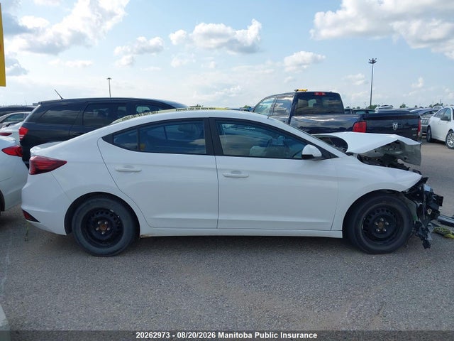 Hyundai Elantra Essential 2020 KMHD74LF3LU919357 Image 13