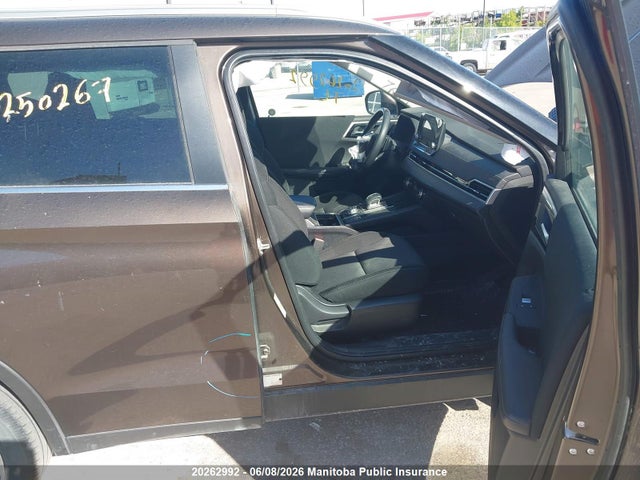20262992 :رقم المزاد ، JA4J4UA80NZ618176 vin ، 2022 Mitsubishi Outlander Le مزاد بيع