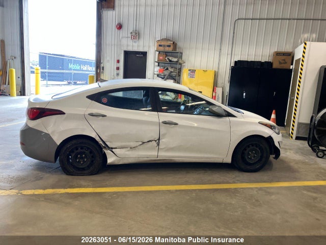 2015 Hyundai Elantra Gl მანქანა იყიდება აუქციონზე, vin: 5NPDH4AE1FH608052, აუქციონის ნომერი: 20263051