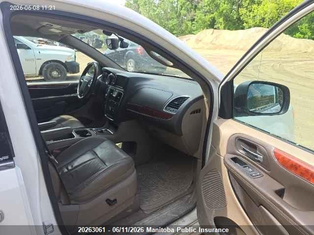Продажа на аукционе авто 2013 Chrysler Town & Country Touring, vin: 2C4RC1GG4DR700526, номер лота: 20263061