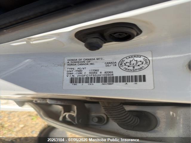 Honda Civic Touring 2018 2HGFC1F93JH105904 Image 9