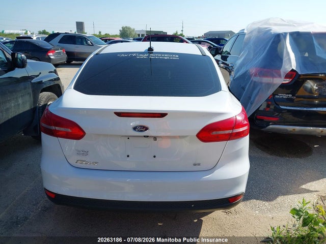 Ford FOCUS SE 2018 1FADP3F23JL305974 Image 16
