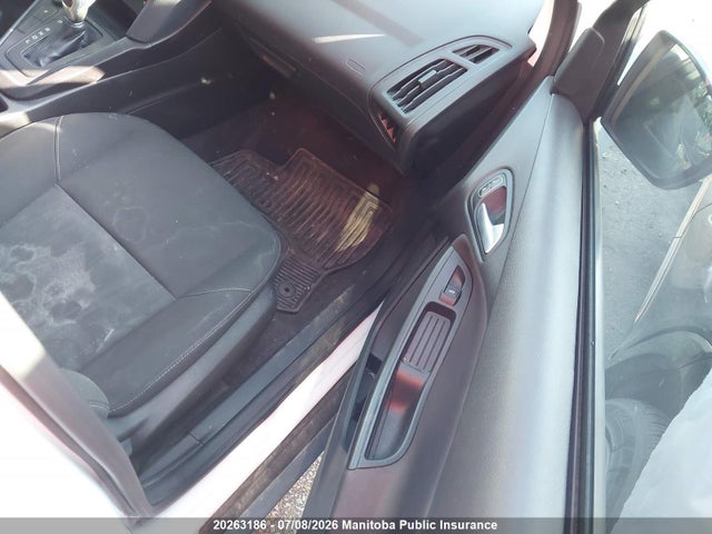 Ford FOCUS SE 2018 1FADP3F23JL305974 Image 5