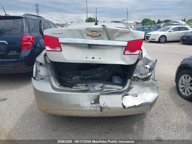20263208 :رقم المزاد ، 1G1PC5SB1E7455884 vin ، 2014 Chevrolet Cruze Lt Turbo مزاد بيع