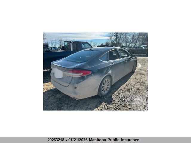 20263218 :رقم المزاد ، 3FA6P0H73HR371386 vin ، 2017 Ford Fusion Se مزاد بيع