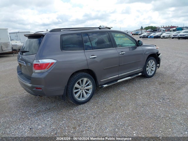 2011 Toyota Highlander Hybrid მანქანა იყიდება აუქციონზე, vin: JTEBC3EH0B2001118, აუქციონის ნომერი: 20263229