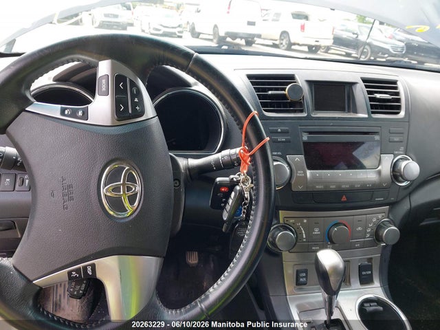 2011 Toyota Highlander Hybrid მანქანა იყიდება აუქციონზე, vin: JTEBC3EH0B2001118, აუქციონის ნომერი: 20263229