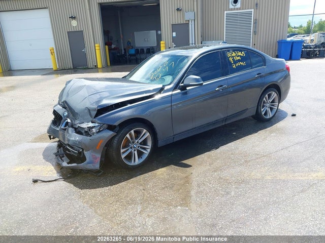 20263265 :رقم المزاد ، WBA8D9C57JA012965 vin ، 2018 Bmw 330i Xdrive مزاد بيع