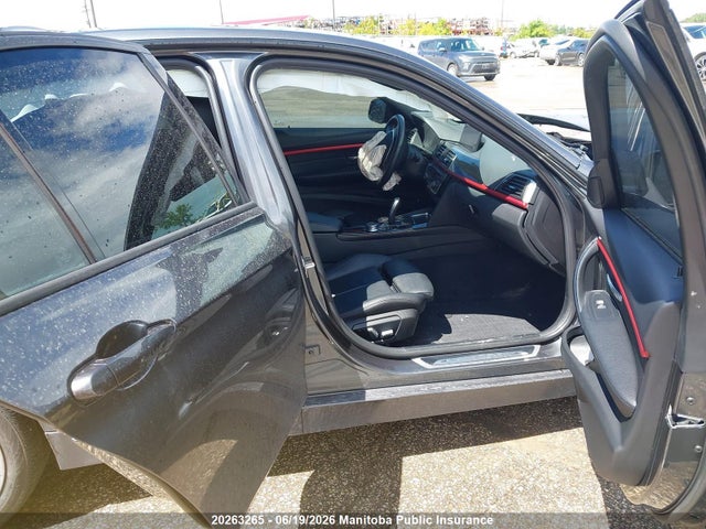 20263265 :رقم المزاد ، WBA8D9C57JA012965 vin ، 2018 Bmw 330i Xdrive مزاد بيع