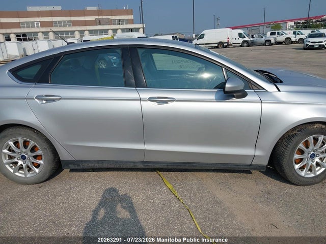 Продажа на аукционе авто 2016 Ford Fusion S, vin: 3FA6P0G75GR208626, номер лота: 20263291