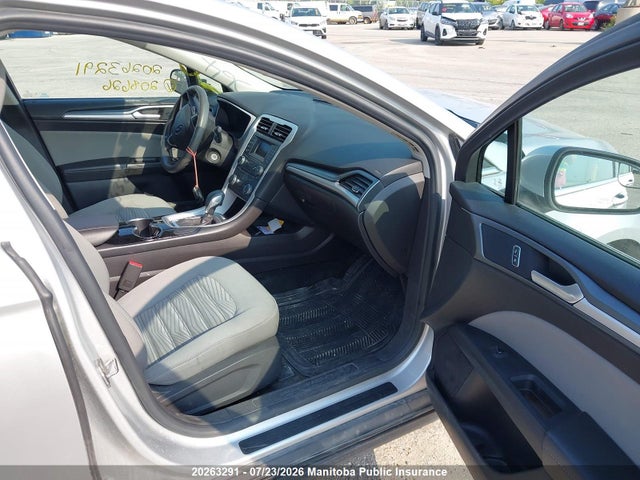 Продажа на аукционе авто 2016 Ford Fusion S, vin: 3FA6P0G75GR208626, номер лота: 20263291
