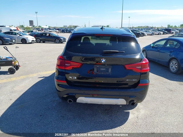 BMW X3 30i 2019 5UXTR9C55KLE11136 Image 16