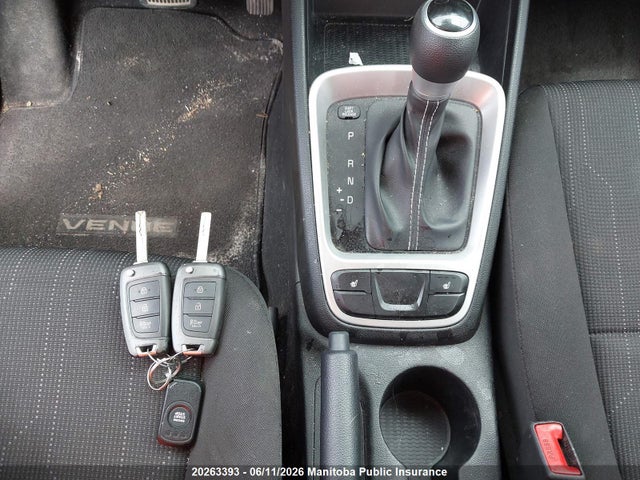 Hyundai Venue Essential 2021 KMHRB8A30MU091404 Image 10