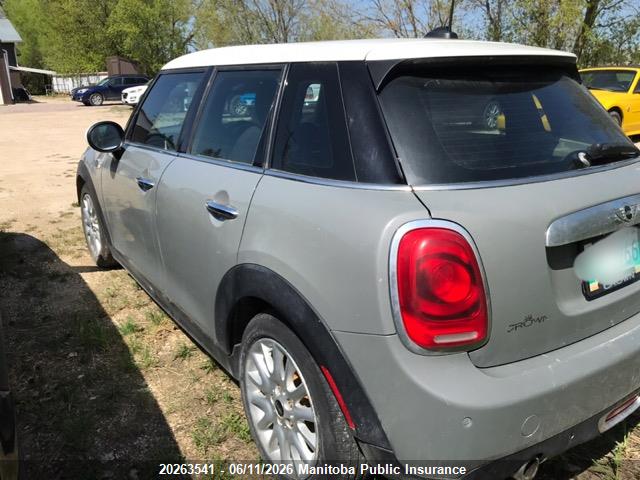 Mini Cooper 2015 WMWXS5C51FT832271 Image 3