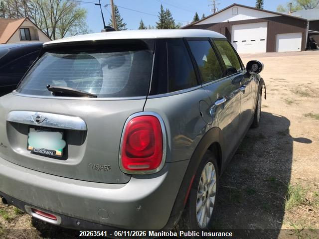 Mini Cooper 2015 WMWXS5C51FT832271 Image 4
