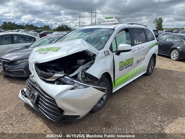 2025 Toyota Sienna Xle Hev მანქანა იყიდება აუქციონზე, vin: 5TDGRKECXSS274552, აუქციონის ნომერი: 20263542