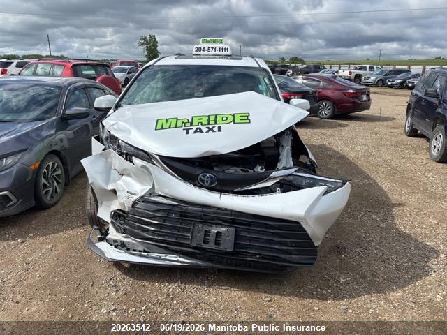 2025 Toyota Sienna Xle Hev მანქანა იყიდება აუქციონზე, vin: 5TDGRKECXSS274552, აუქციონის ნომერი: 20263542