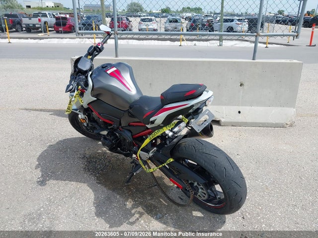 Kawasaki Z900 Abs 2022 JKAZR2F16NA038563 Image 3