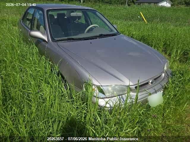 20263657 :رقم المزاد ، 2T1BR12E2XC749153 vin ، 1999 Toyota Corolla Le مزاد بيع