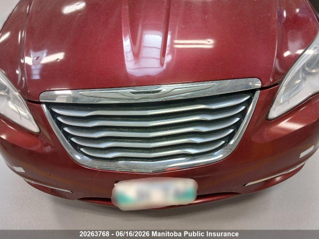 Chrysler 200 Touring 2014 1C3CCBBB3EN100784 Image 2