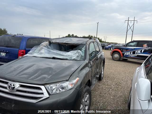2012 Toyota Highlander V6 მანქანა იყიდება აუქციონზე, vin: 5TDBK3EH0CS166412, აუქციონის ნომერი: 20263801