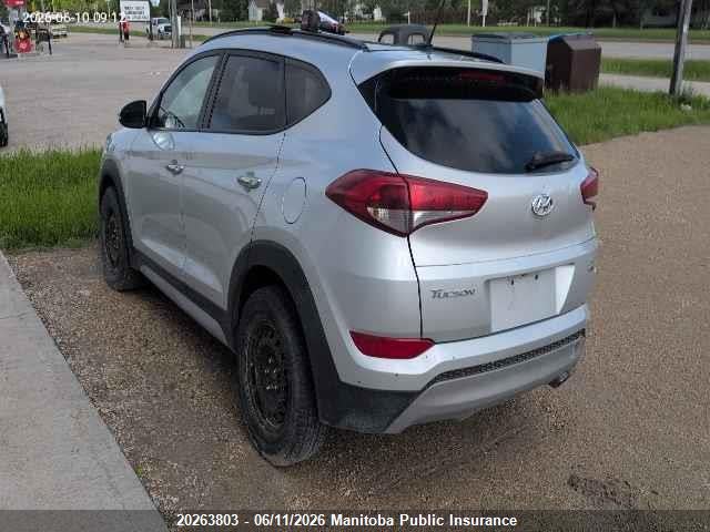 2017 Hyundai Tucson 1.6t მანქანა იყიდება აუქციონზე, vin: KM8J3CA22HU458989, აუქციონის ნომერი: 20263803