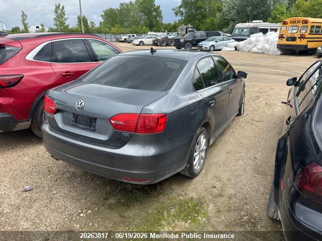 20263817 :رقم المزاد ، 3VWLL7AJ5BM058459 vin ، 2011 Volkswagen Jetta 2.0 Tdi مزاد بيع