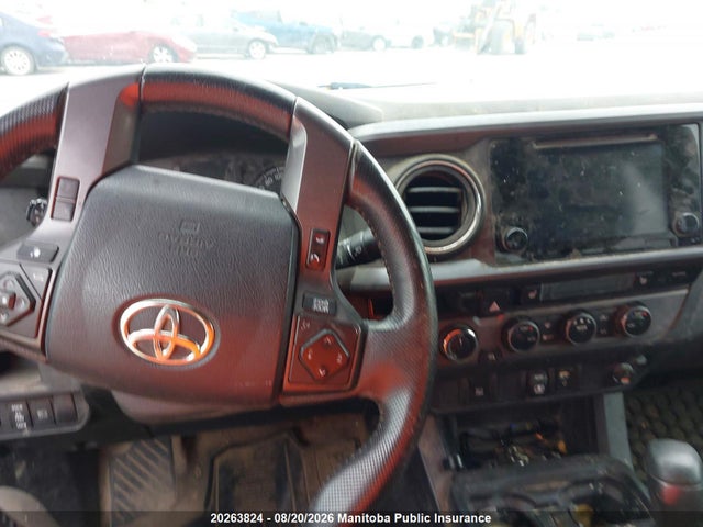 2018 Toyota Tacoma Double Cab V6 მანქანა იყიდება აუქციონზე, vin: 5TFDZ5BN7JX032742, აუქციონის ნომერი: 20263824