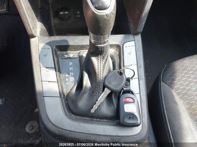 Продаж на аукціоні авто 2020 Hyundai Elantra Preferred, vin: KMHD84LFXLU102982, номер лоту: 20263925