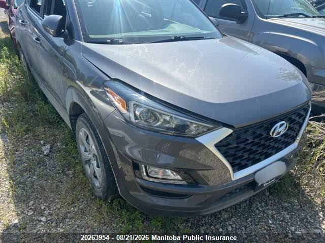 Hyundai Tucson Essential 2020 KM8J23A47LU255982 главное изображение