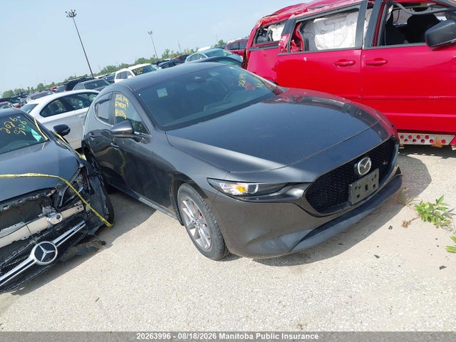 JM1BPBLL4N1511346 Mazda Mazda3 Sport Gs I-activ