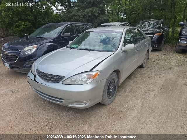 20264039 :رقم المزاد ، 4T1BE32K54U804024 vin ، 2004 Toyota Camry Le مزاد بيع