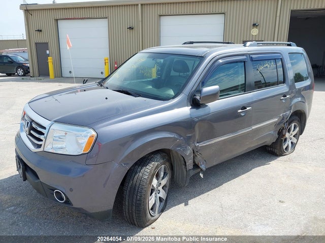 Honda Pilot Touring 2015 5FNYF4H96FB505997 Image 2