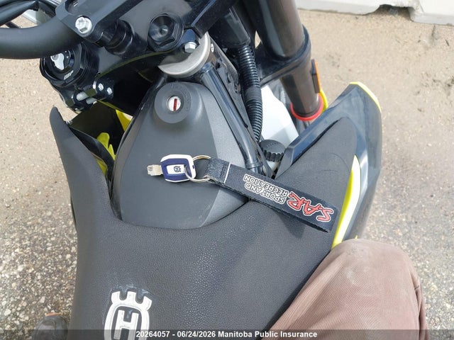 Husqvarna 701 Supermoto 2024 VBKUSV401RM769193 Image 11