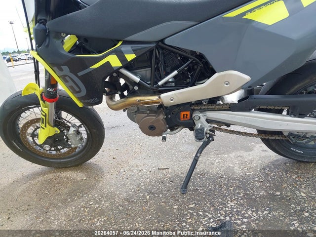 Husqvarna 701 Supermoto 2024 VBKUSV401RM769193 Image 9