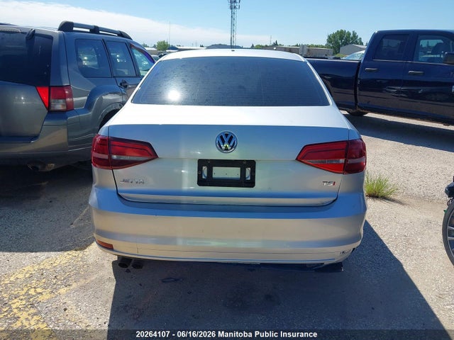 3VW267AJ6GM315316 Volkswagen Jetta 1.4 Tsi