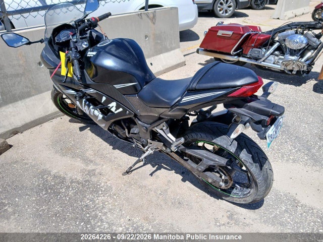 20264226 :رقم المزاد ، JKAEX8B19HDA35983 vin ، 2017 Kawasaki Ex300 Ninja 300abs Winter Test مزاد بيع
