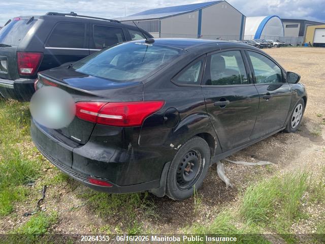 Ford FOCUS S 2015 1FADP3E21FL331899 Image 4