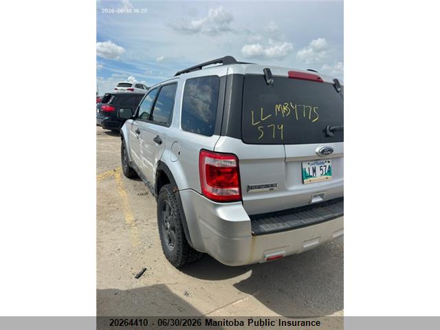 2011 Ford Escape Xlt მანქანა იყიდება აუქციონზე, vin: 1FMCU0D72BKA34775, აუქციონის ნომერი: 20264410